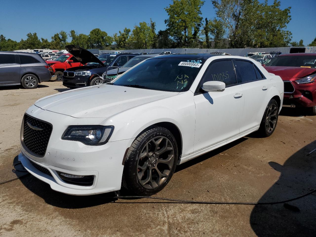 Obraz 1 z 2017 CHRYSLER 300 S 2017 z VIN 2C3CCABTXHH647003