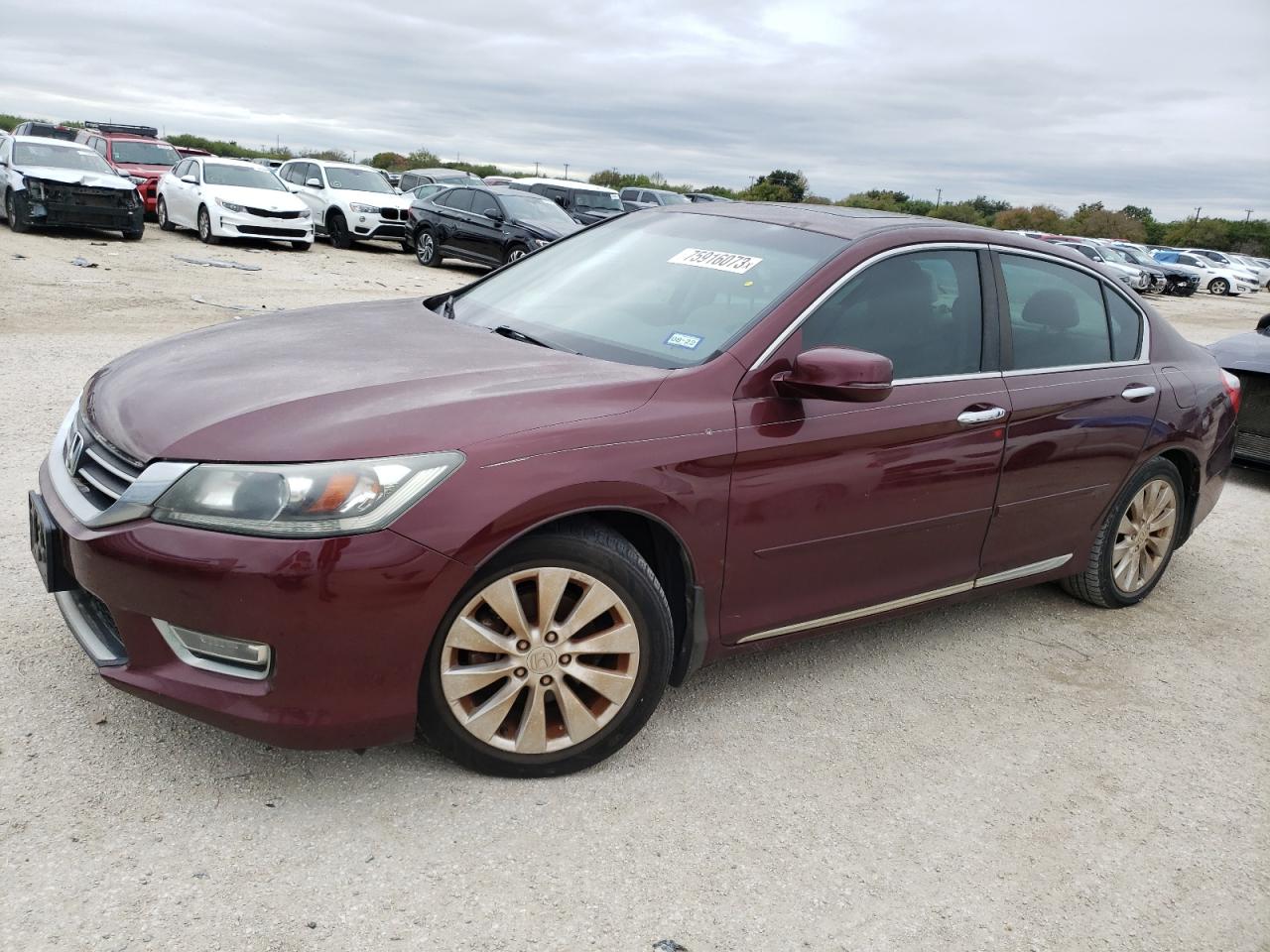 Изображение 1 2013 HONDA ACCORD EX 2013 с VIN 1HGCR2F77DA097850