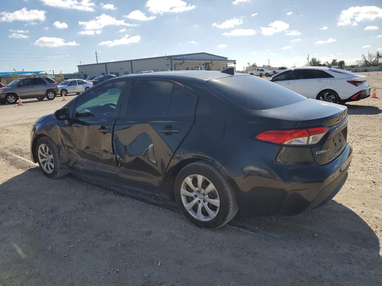 Image 2 of 2021 TOYOTA COROLLA LE 2021 with VIN 5YFEPMAE4MP156072