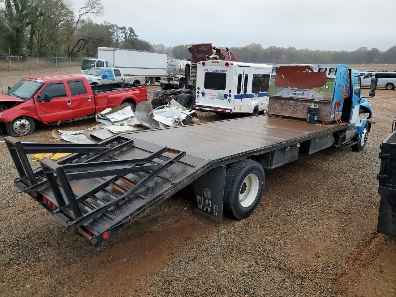 Image 3 of 2018 HINO 258/268  2018 with VIN 5PVNJ8JVXJ4S68818