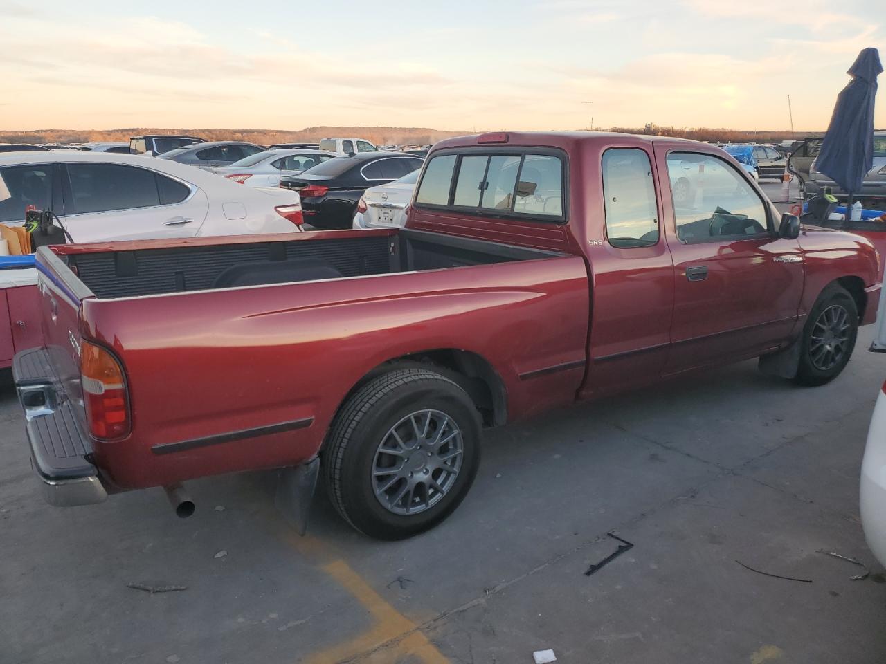 Изображение 3 1998 TOYOTA TACOMA XTRACAB 1998 с VIN 4TAVL52N1WZ007395