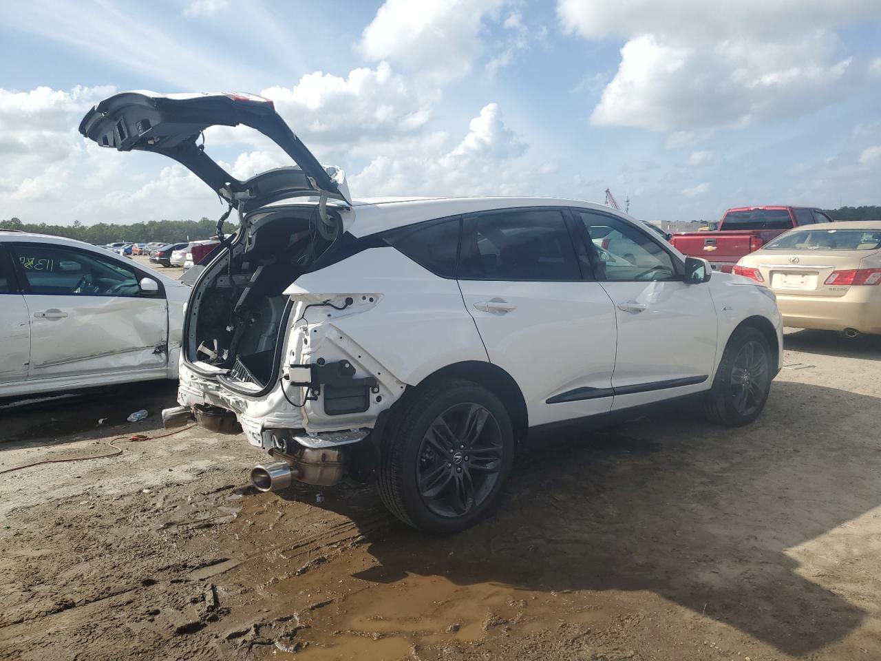 Image 3 of 2023 ACURA RDX A-SPEC 2023 with VIN 5J8TC1H66PL002588