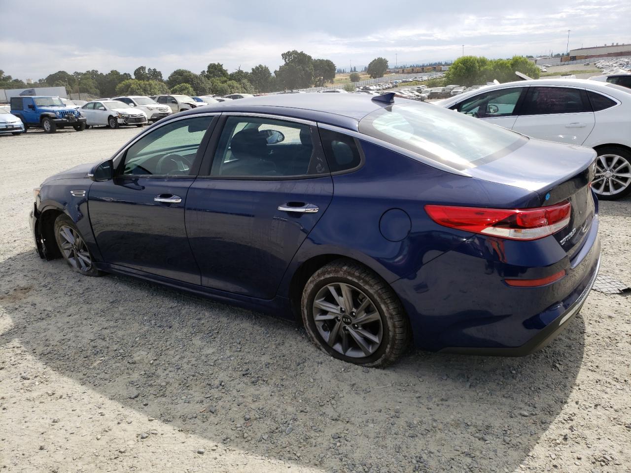 Obraz 2 z 2019 KIA OPTIMA LX 2019 z VIN 5XXGT4L34KG363471