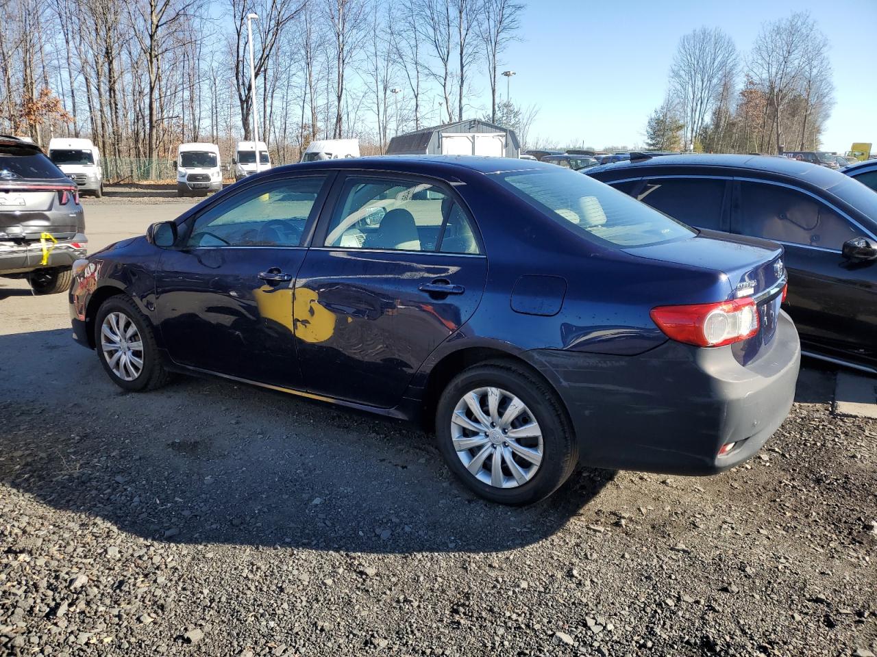 Obraz 2 z 2013 TOYOTA COROLLA BASE 2013 z VIN 2T1BU4EE7DC036918