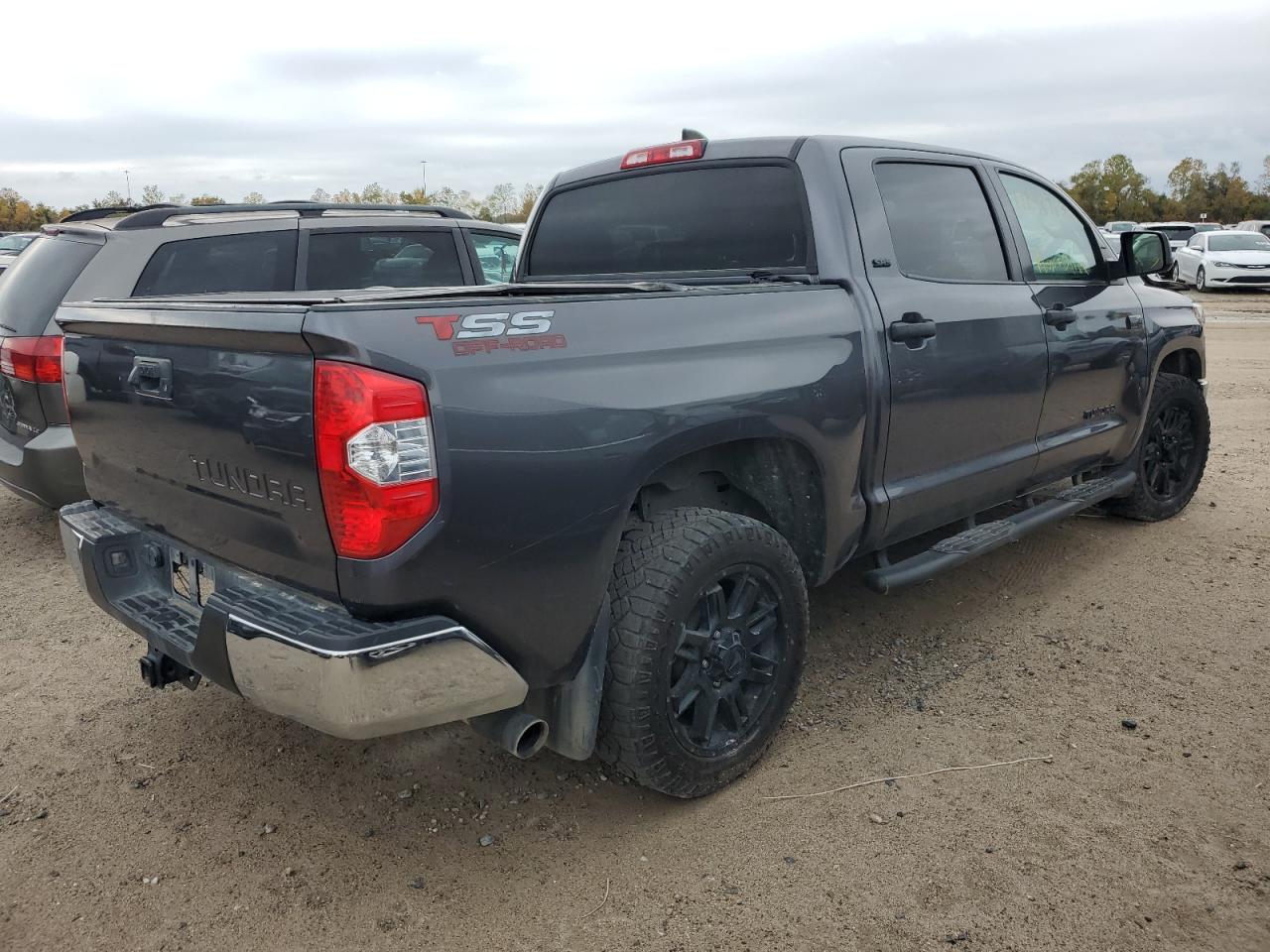 Obraz 3 z Toyota Tundra Crewmax Sr5 2021 z VIN 5TFEY5F16MX280791