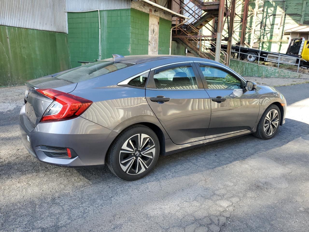 Obraz 3 z 2018 HONDA CIVIC EX 2018 z VIN 2HGFC1E37JH646466