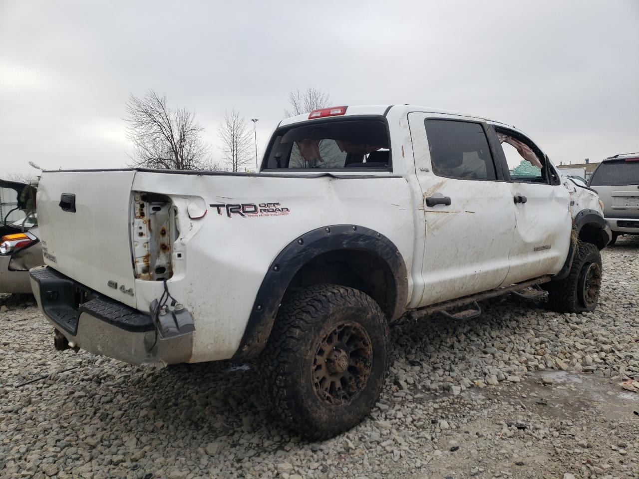 Изображение 3 2013 TOYOTA TUNDRA CREWMAX SR5 2013 с VIN 5TFDW5F12DX280224