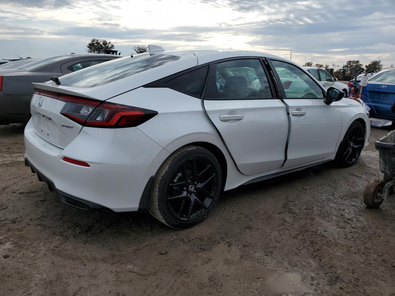Изображение 3 2023 HONDA CIVIC SPORT 2023 с VIN 19XFL2H8XPE009913
