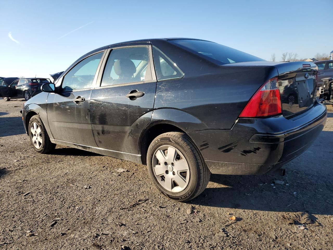 Obraz 2 z 2007 FORD FOCUS ZX4 2007 z VIN 1FAHP34N57W302919