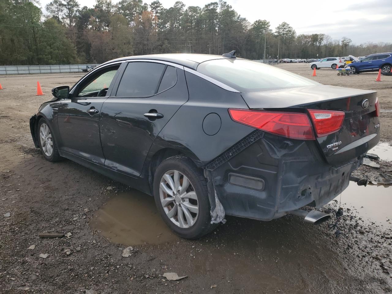 Image 2 of 2015 KIA OPTIMA EX 2015 with VIN 5XXGN4A77FG424558