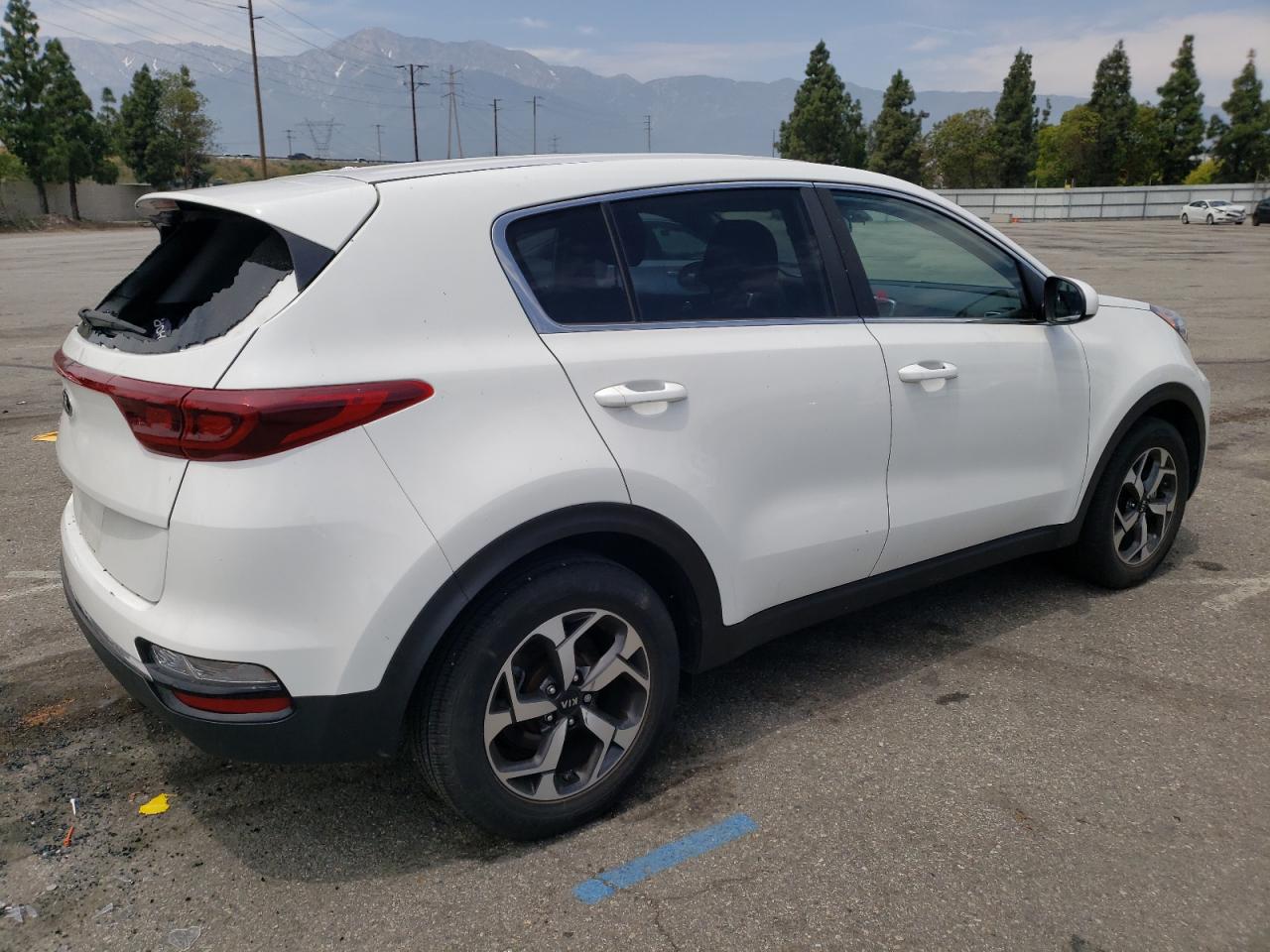 Obraz 3 z 2020 KIA SPORTAGE LX 2020 z VIN KNDPM3AC1L7726507