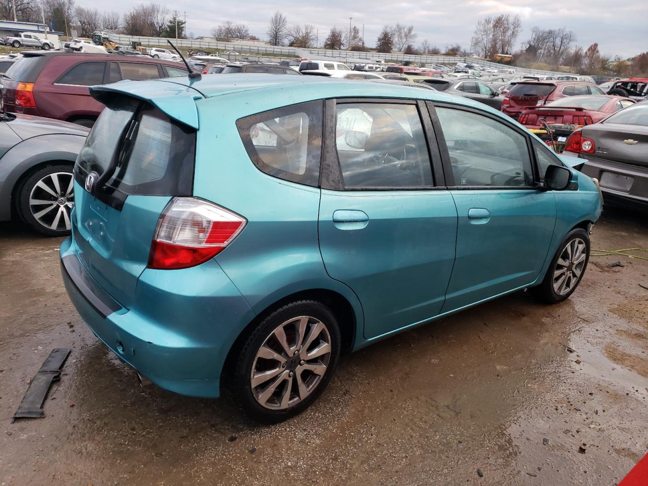 Image 3 of 2012 HONDA FIT SPORT 2012 with VIN JHMGE8H58CC010842