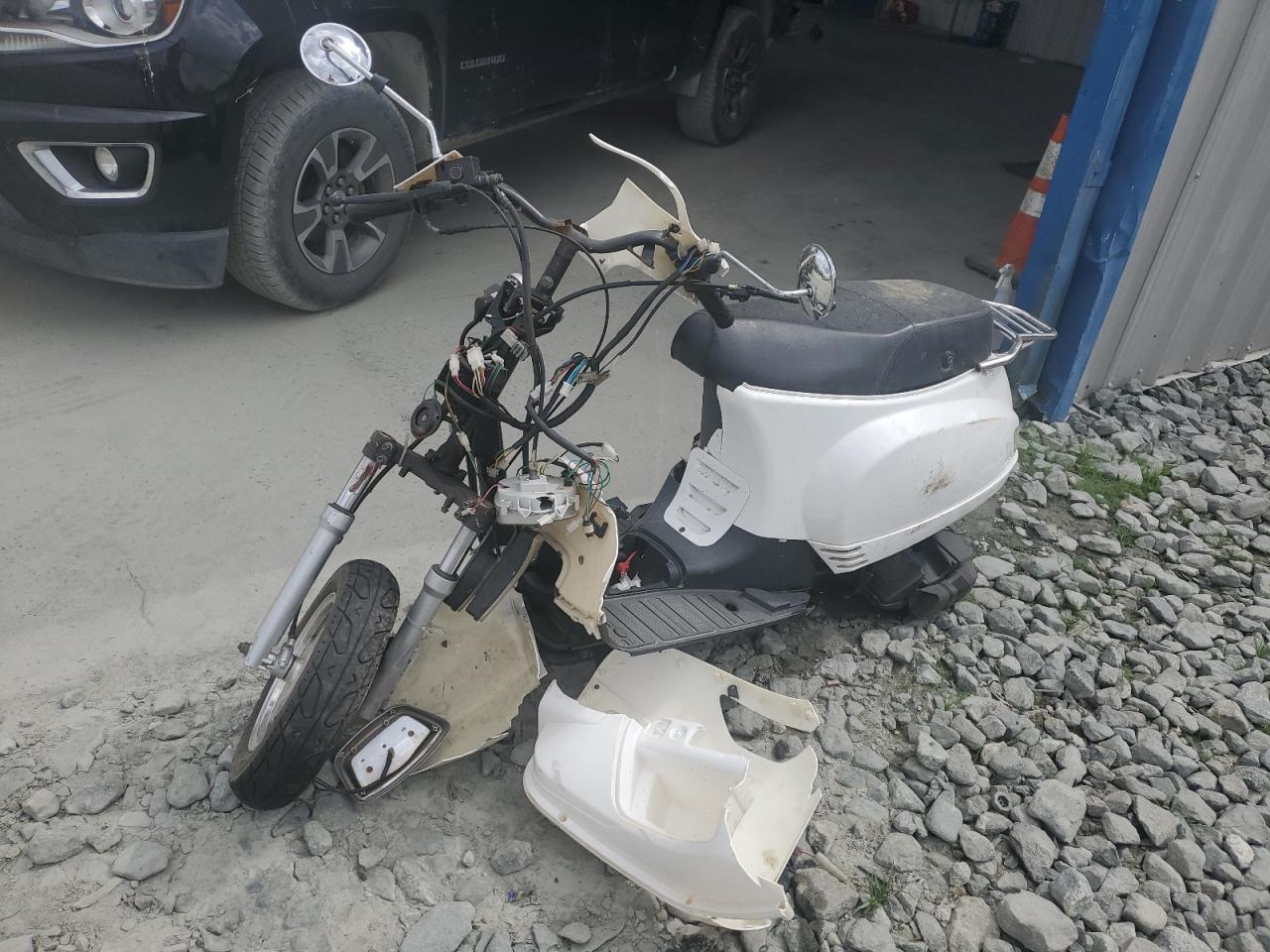 Изображение 2 2012 KYMCO USA INC AGILITY 50 2012 с VIN LFFWKT418C1000162
