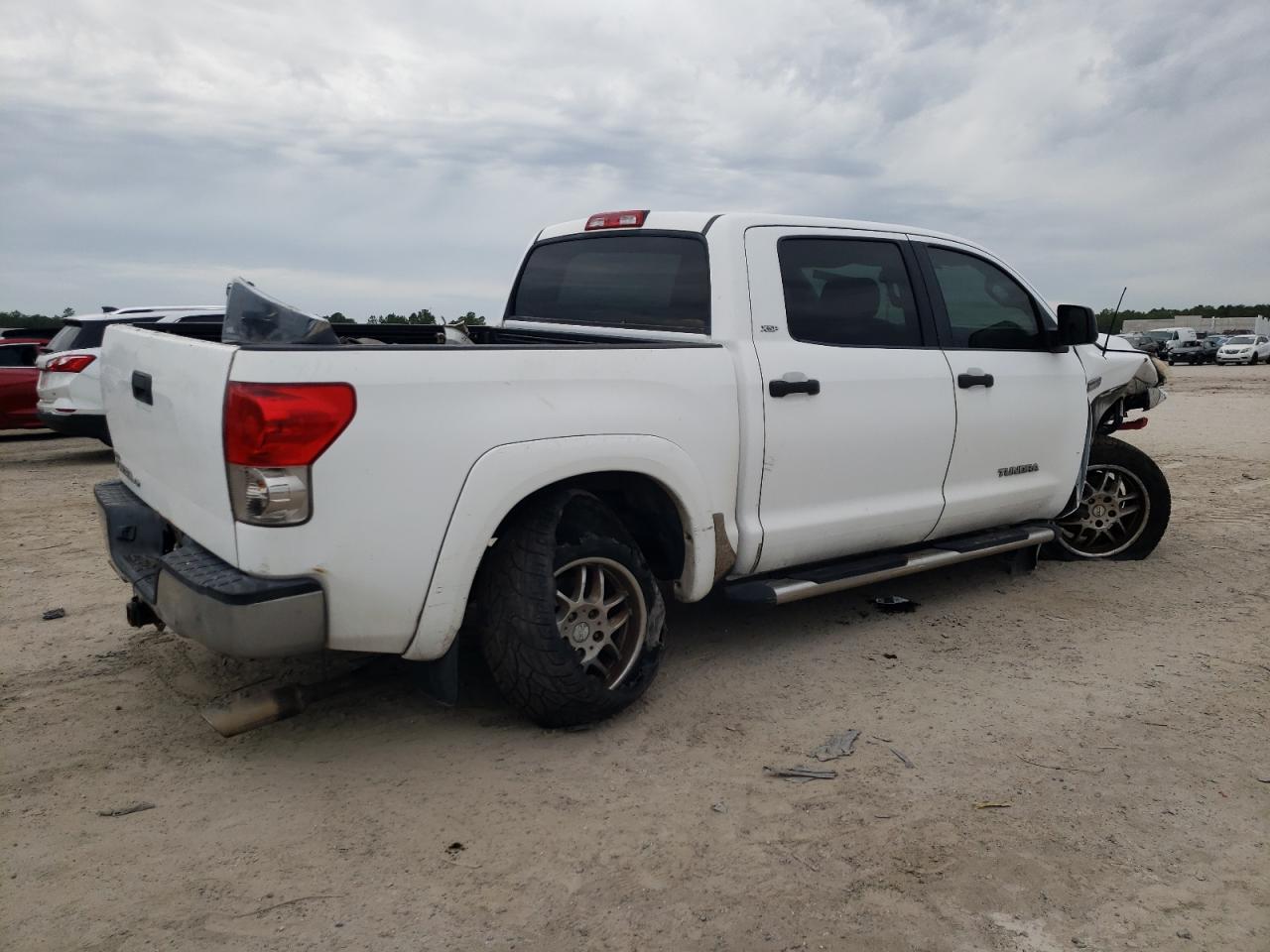 Obraz 3 z 2008 TOYOTA TUNDRA CREWMAX 2008 z VIN 5TBEV54158S482800