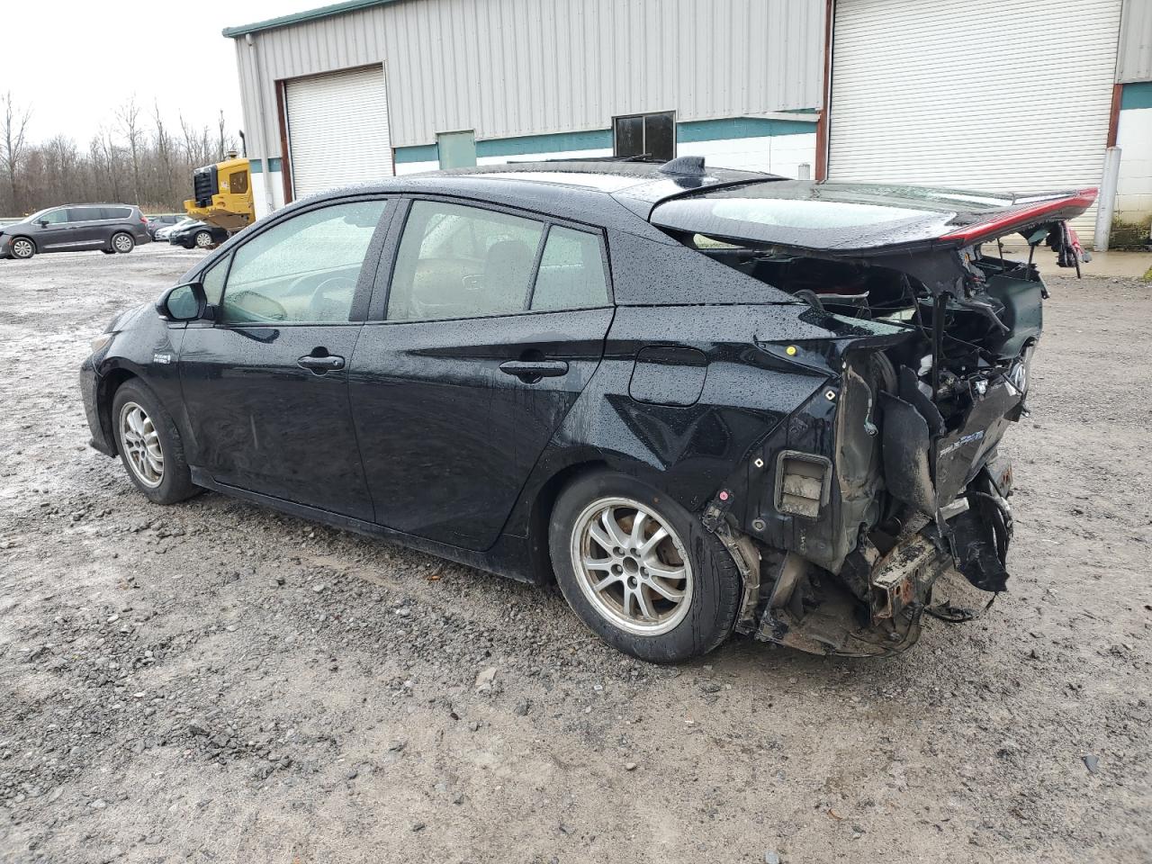 Изображение 2 2021 TOYOTA PRIUS PRIME LE 2021 с VIN JTDKAMFP1M3173192