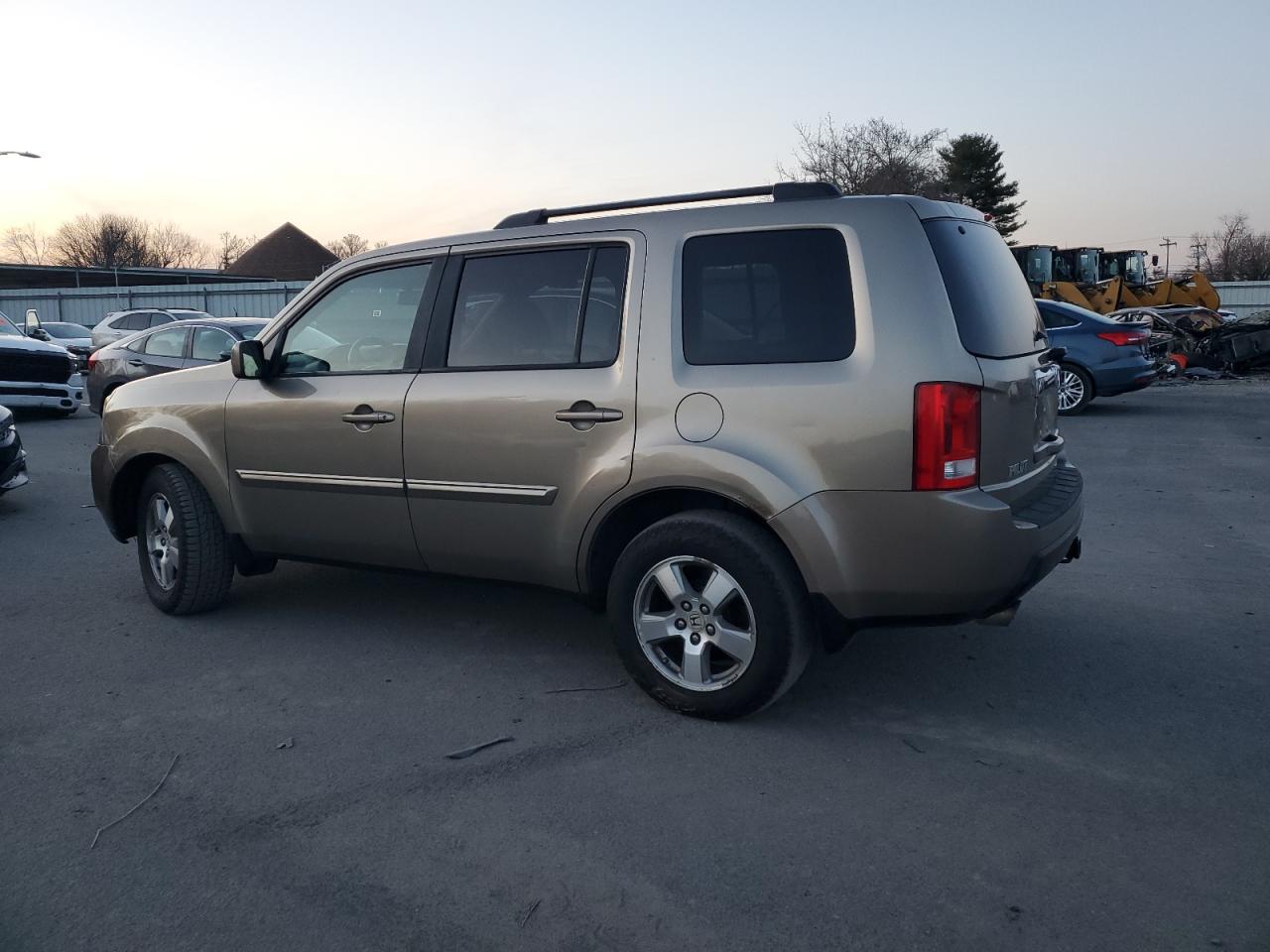 Obraz 2 z 2009 HONDA PILOT EXL 2009 z VIN 5FNYF48629B017639