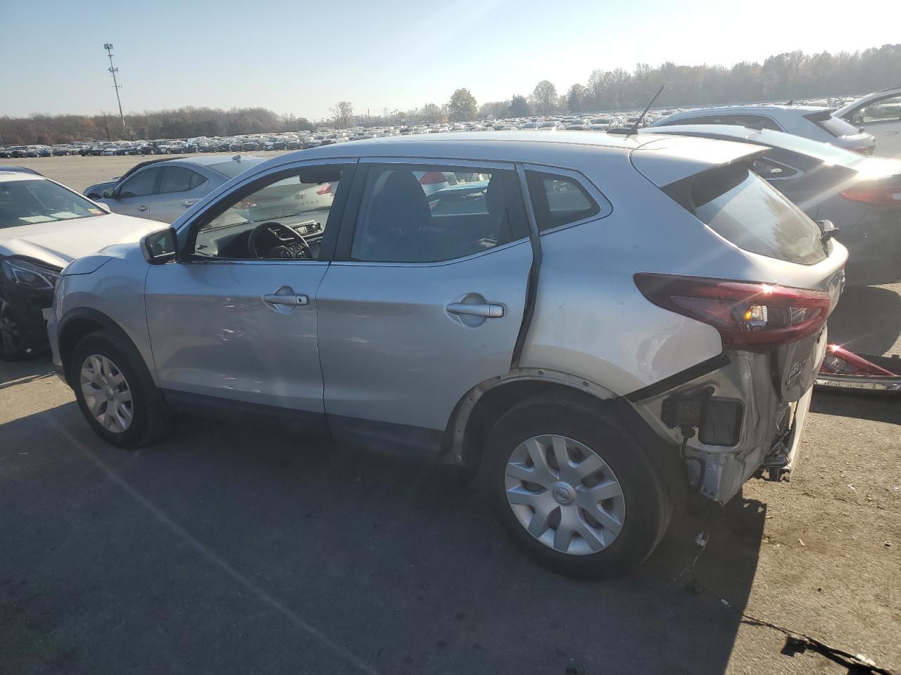 Изображение 2 2020 NISSAN ROGUE SPORT S 2020 с VIN JN1BJ1CW3LW368589