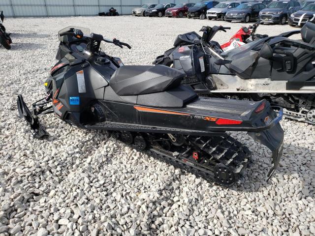 Obraz 3 z 2015 SKI DOO RENEGADE 2015 z VIN 2BPSUWFA2FV000331