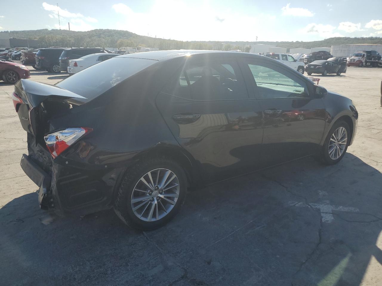 Obraz 3 z 2015 TOYOTA COROLLA L 2015 z VIN 5YFBURHE6FP256708