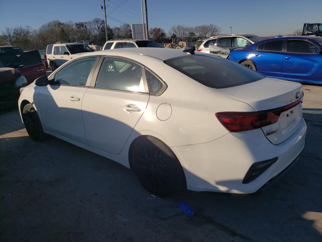 Image 2 of 2019 KIA FORTE FE 2019 with VIN 3KPF24AD8KE022383
