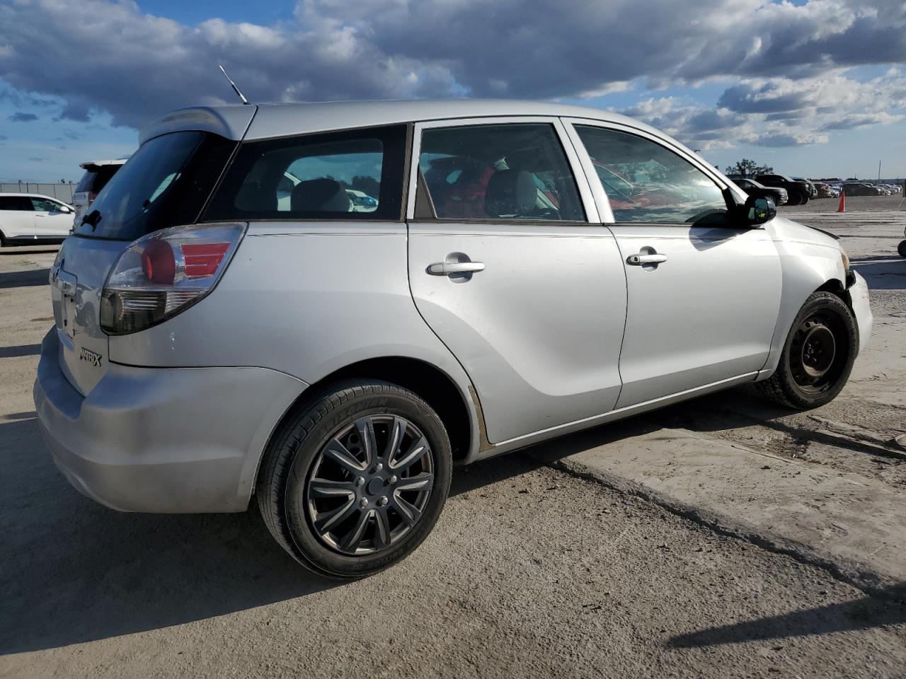 Изображение 3 2005 TOYOTA COROLLA MATRIX XR 2005 с VIN 2T1KR32E35C453678