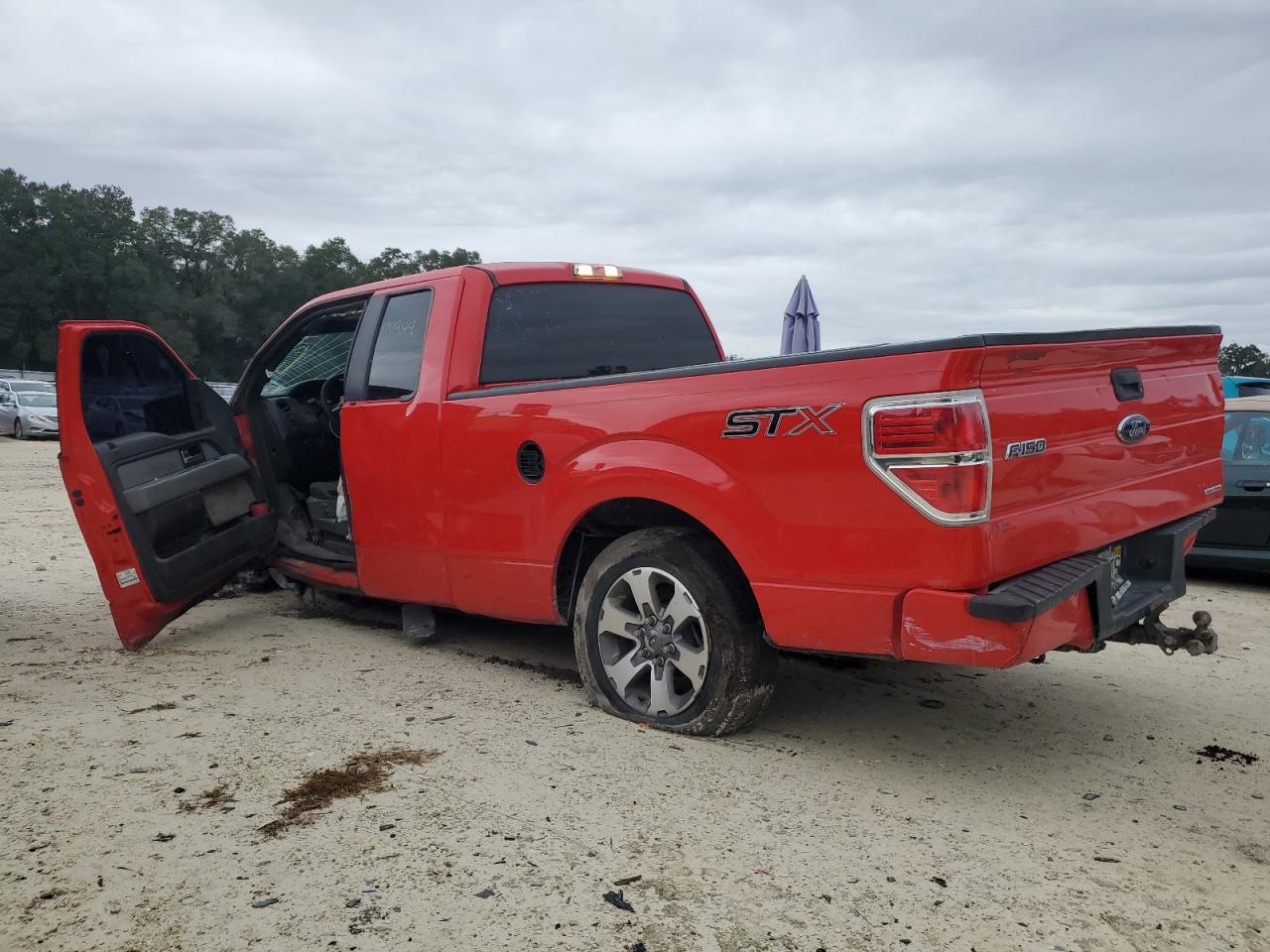 Image 2 of 2014 FORD F150 SUPER CAB 2014 with VIN 1FTEX1CM3EFA59554