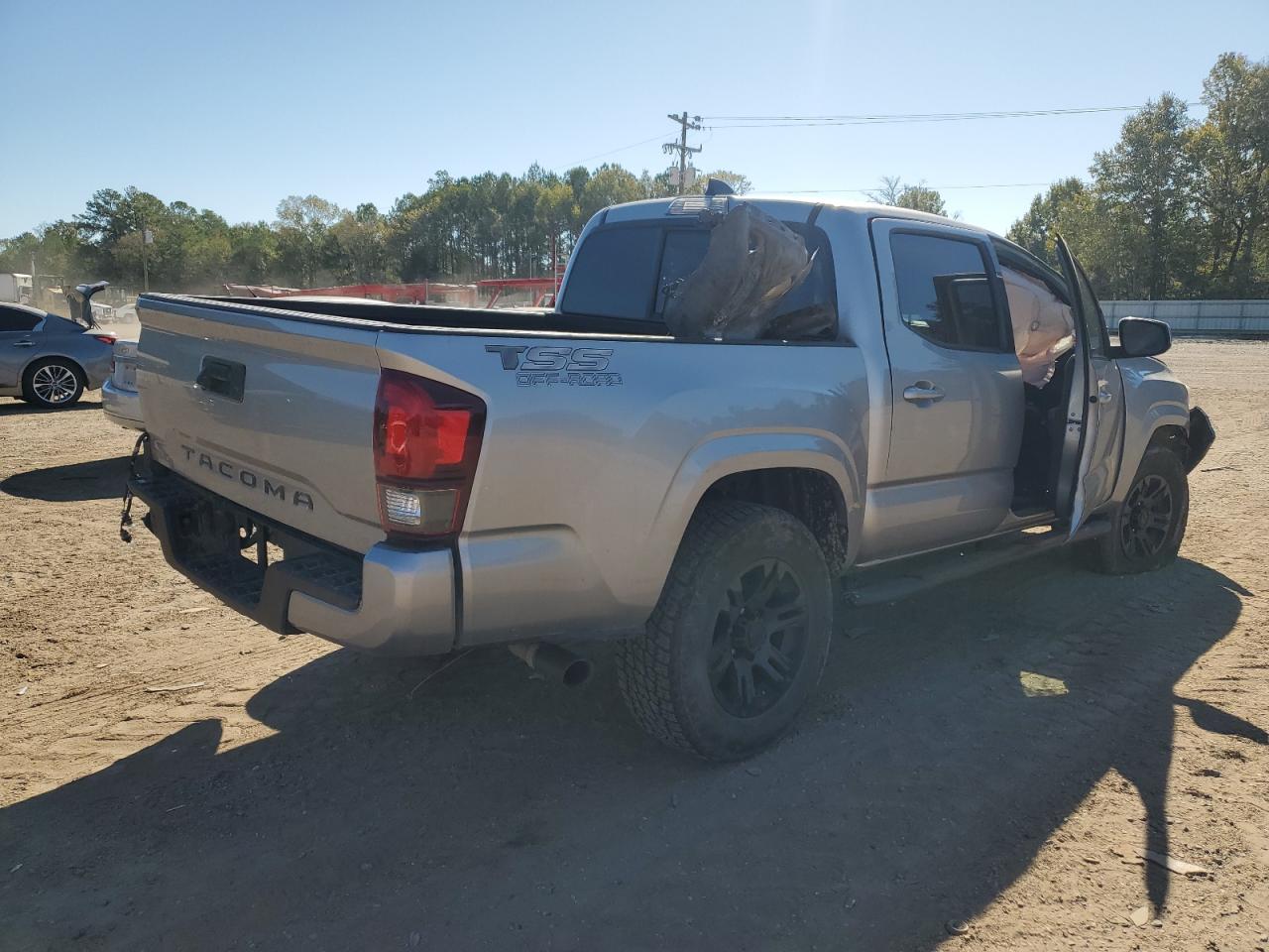 Изображение 3 2021 TOYOTA TACOMA DOUBLE CAB 2021 с VIN 5TFAX5GN7MX190875