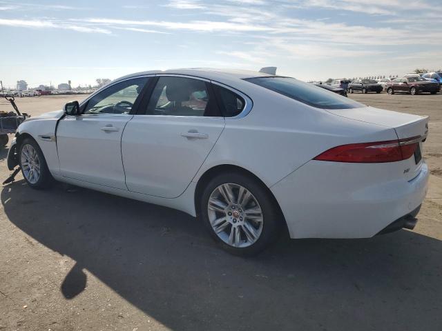 Изображение 2 2017 JAGUAR XF PREMIUM 2017 с VIN SAJBD4BV6HCY49302