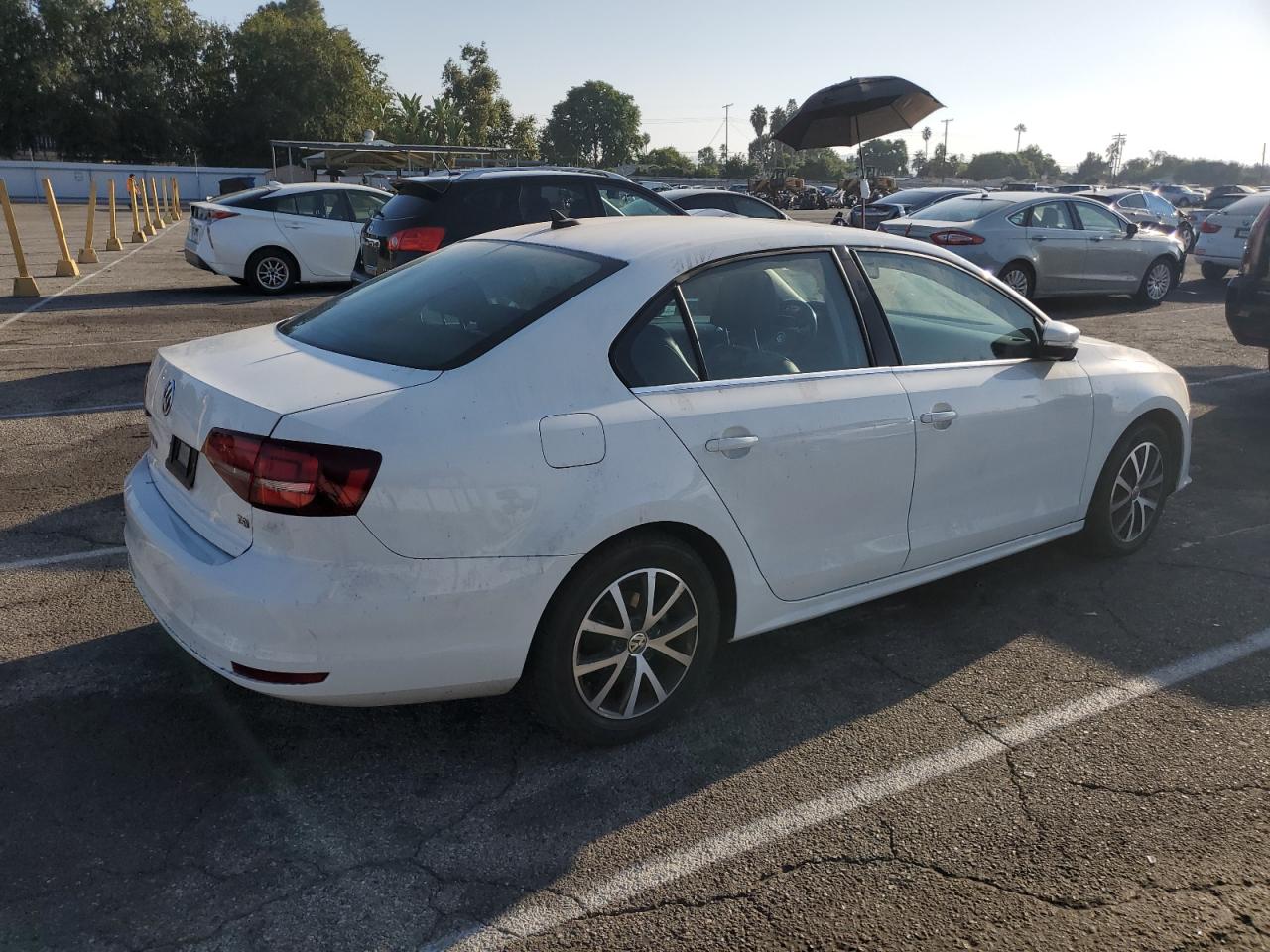 Image 3 of 2017 VOLKSWAGEN JETTA SE 2017 with VIN 3VWDB7AJ3HM305204