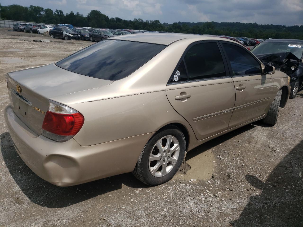 Изображение 3 2005 TOYOTA CAMRY LE 2005 с VIN 4T1BE30K35U604957