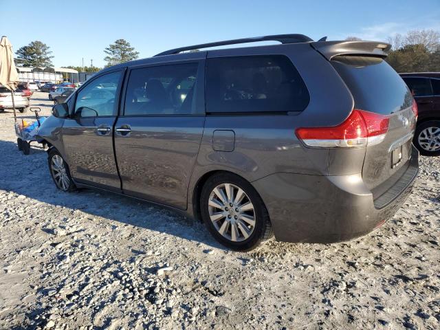 Изображение 2 2013 TOYOTA SIENNA XLE 2013 с VIN 5TDYK3DCXDS323431