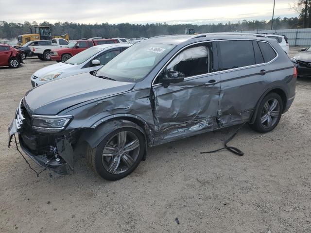 Image 1 of 2019 VOLKSWAGEN TIGUAN SEL PREMIUM 2019 with VIN 3VV4B7AX7KM060164