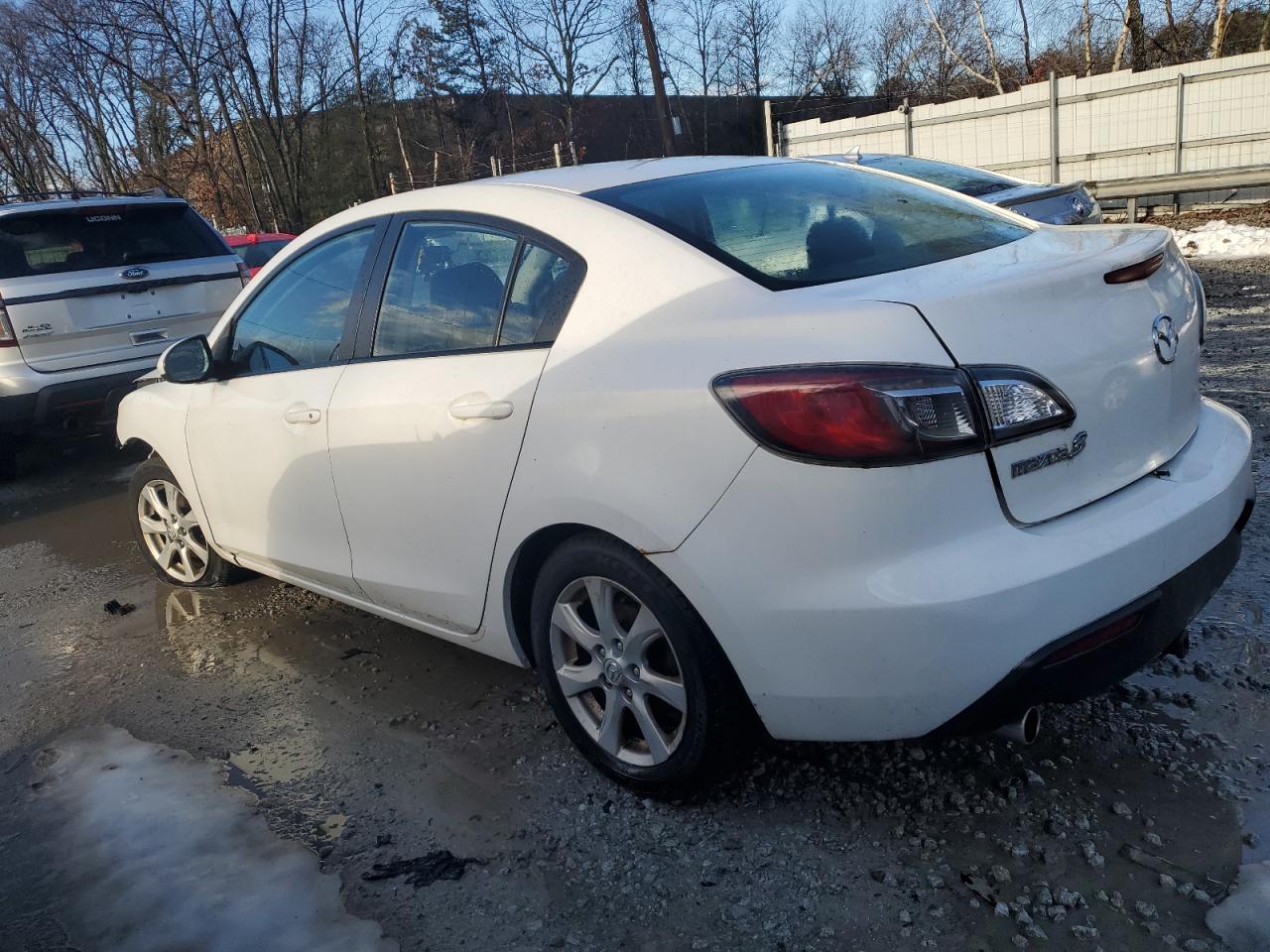 Obraz 2 z 2010 MAZDA 3 I 2010 z VIN JM1BL1SG8A1251652