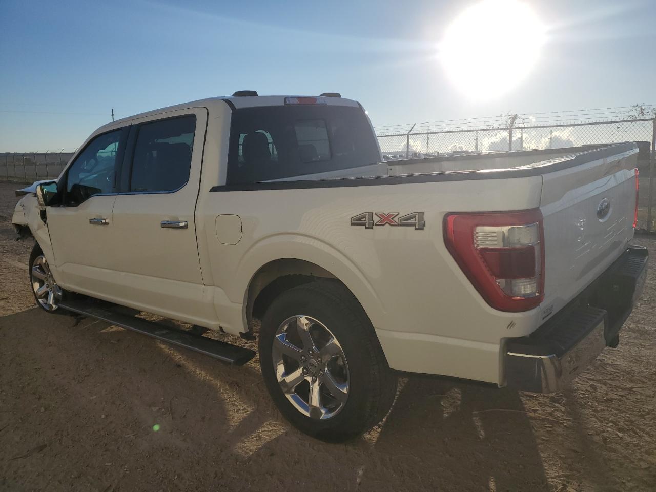 Obraz 2 z 2022 FORD F150 SUPERCREW 2022 z VIN 1FTFW1E83NFA12693