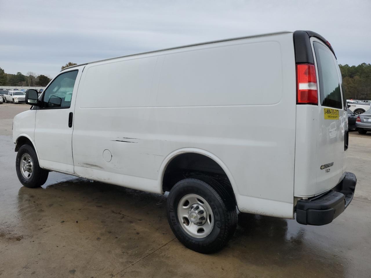Image 2 of 2021 CHEVROLET EXPRESS G2500  2021 with VIN 1GCWGAFP3M1231040