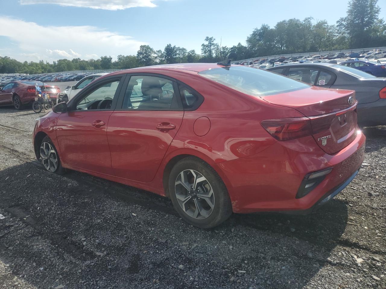 Изображение 2 2020 KIA FORTE FE 2020 с VIN 3KPF24AD2LE210852