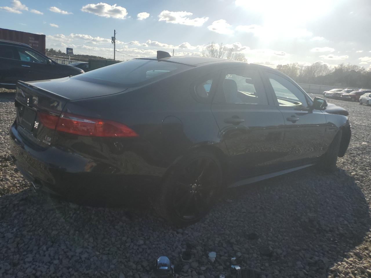 Изображение 3 Jaguar Xf S 2019 с VIN SAJBM4FV1KCY74559