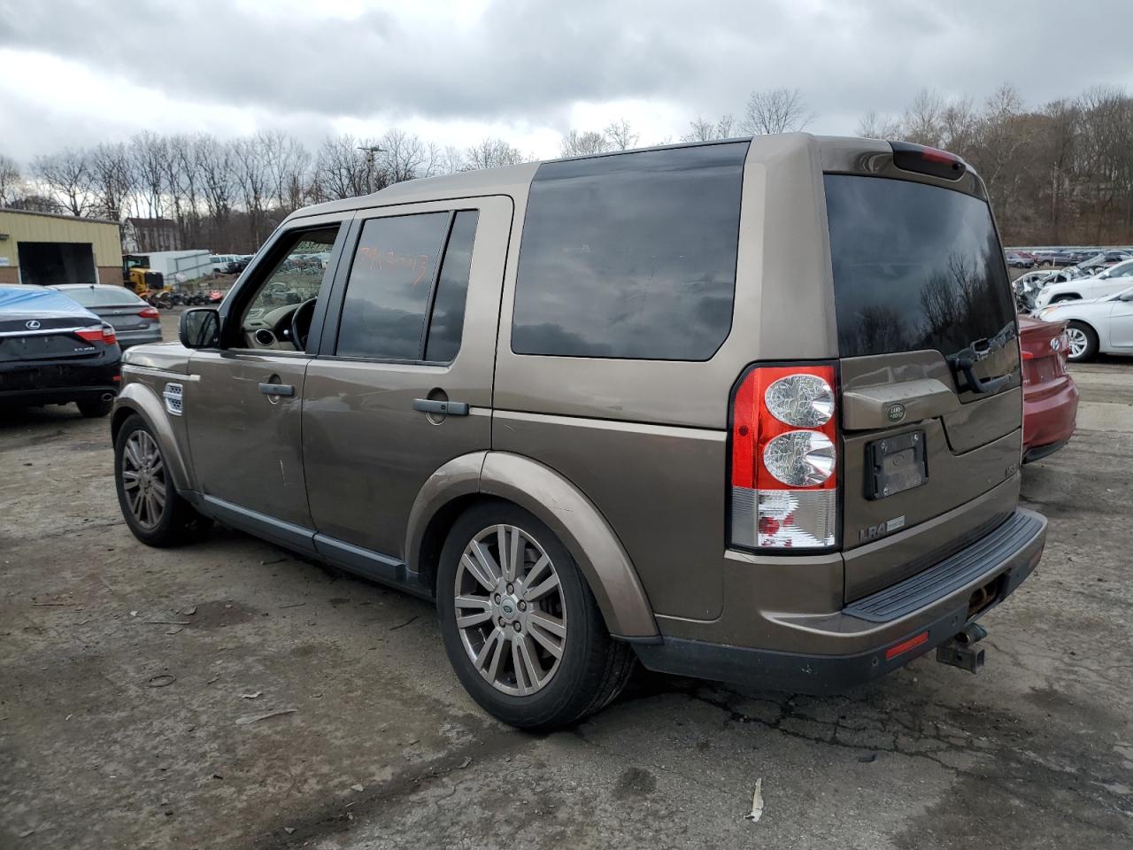 Image 2 of 2012 LAND ROVER LR4 HSE 2012 with VIN SALAG2D45CA603588