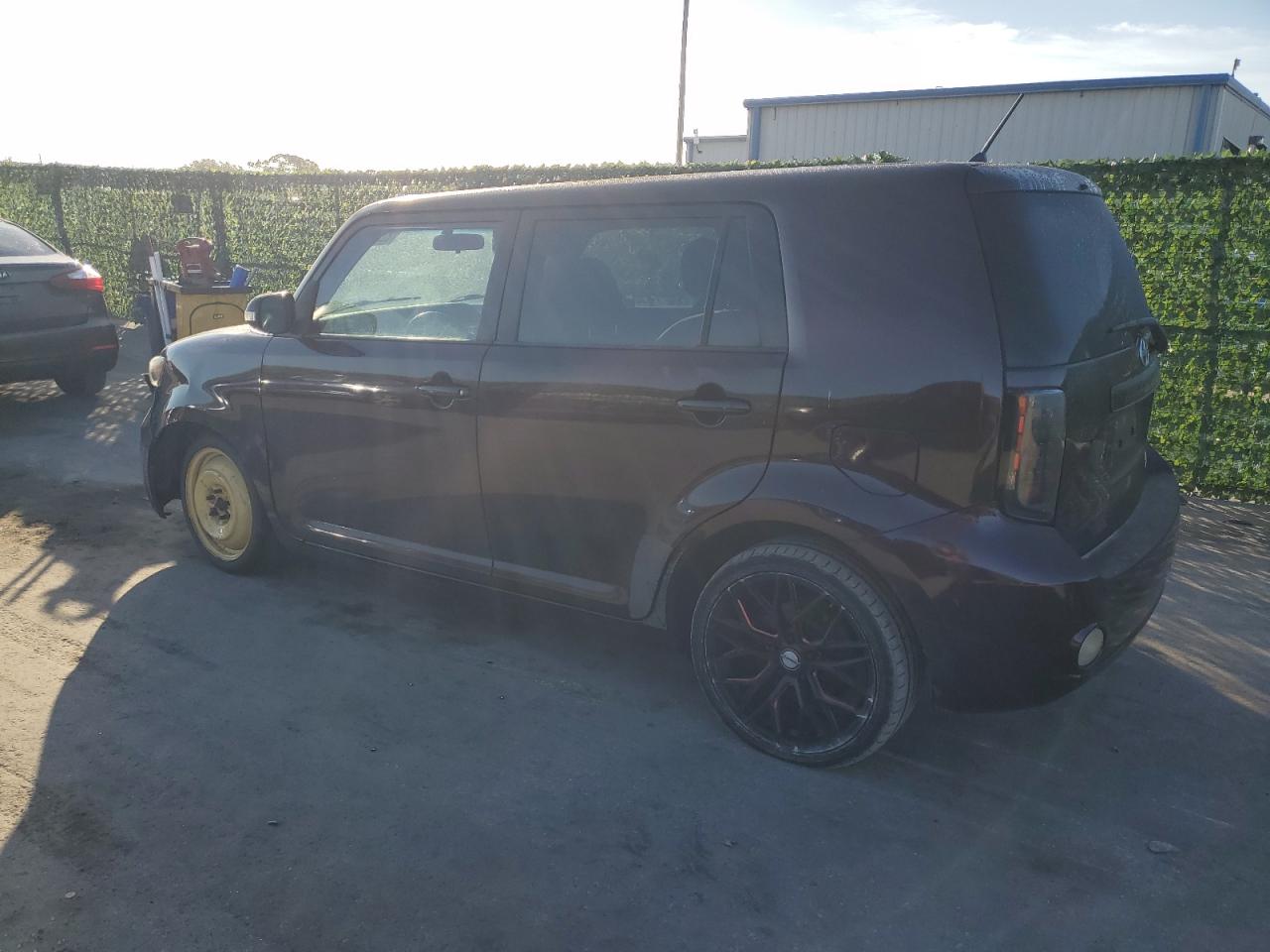 Изображение 2 2009 TOYOTA SCION XB 2009 с VIN JTLKE50E891079318