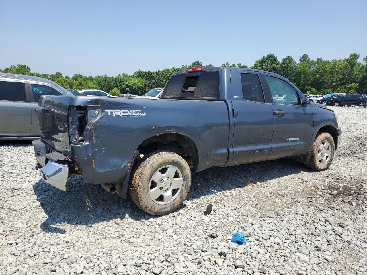 Image 3 of 2010 TOYOTA TUNDRA DOUBLE CAB SR5 2010 with VIN 5TFUM5F14AX011210