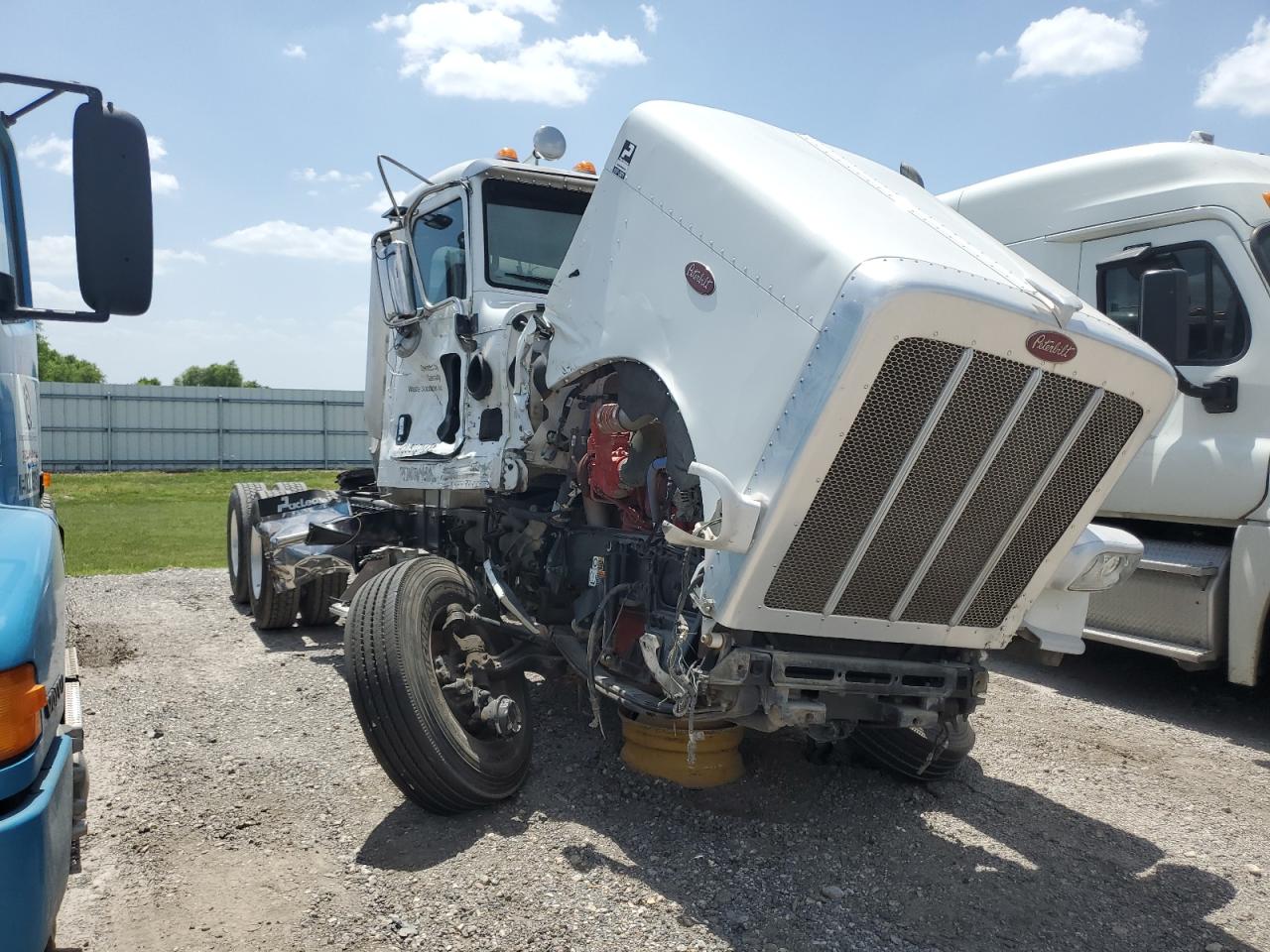 2019 PETERBILT 389  2019 image
