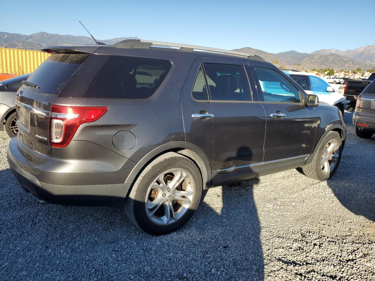 Изображение 3 2015 FORD EXPLORER LIMITED 2015 с VIN 1FM5K7F86FGB81798