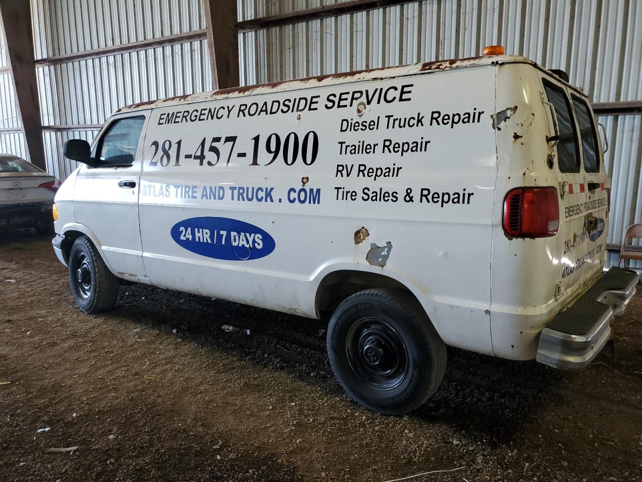 Image 2 of 2001 DODGE RAM VAN B2500 2001 with VIN 2B7JB21Y41K504727