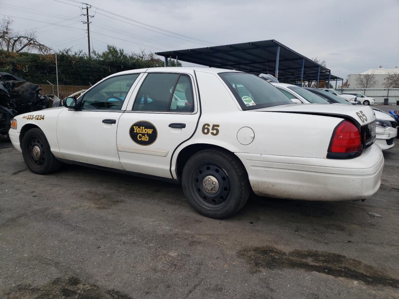 Изображение 2 2011 FORD CROWN VICTORIA POLICE INTERCEPTOR 2011 с VIN 2FABP7BV0BX182637