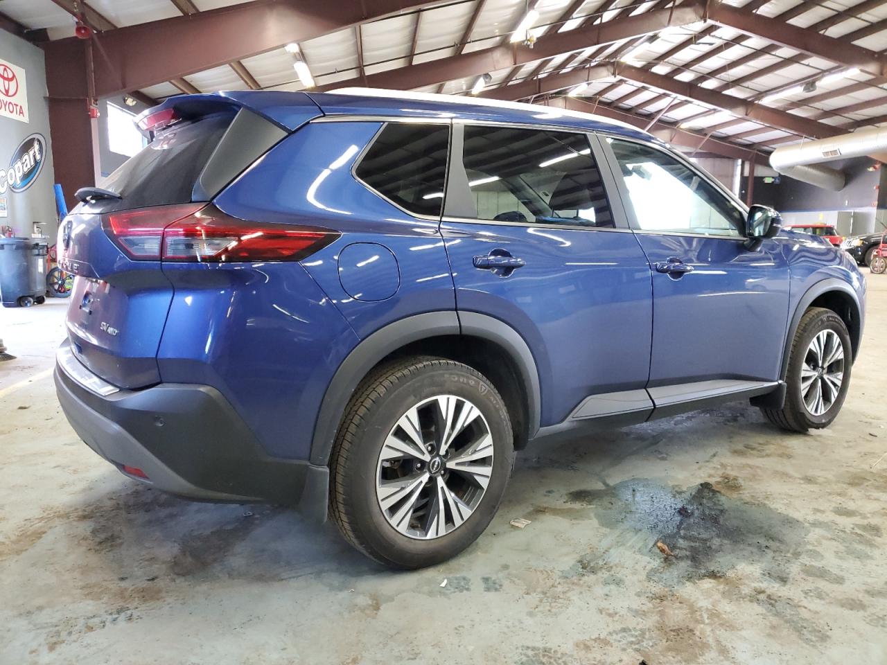 Obraz 3 z 2022 NISSAN ROGUE SV 2022 z VIN JN8BT3BB1NW338838