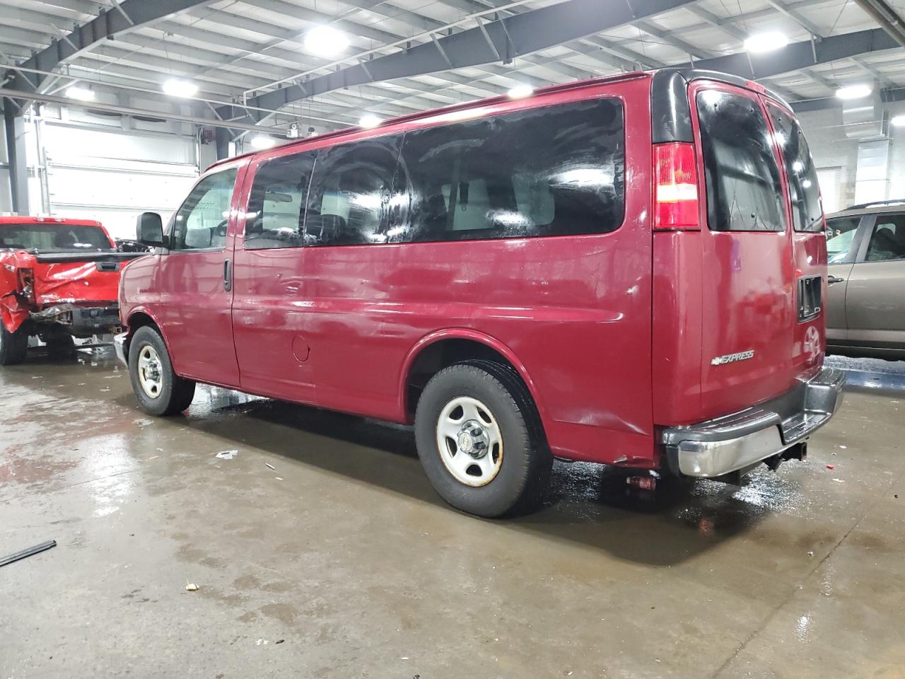 Image 2 of 2007 CHEVROLET EXPRESS G1500  2007 with VIN 1GNFG15T571134142
