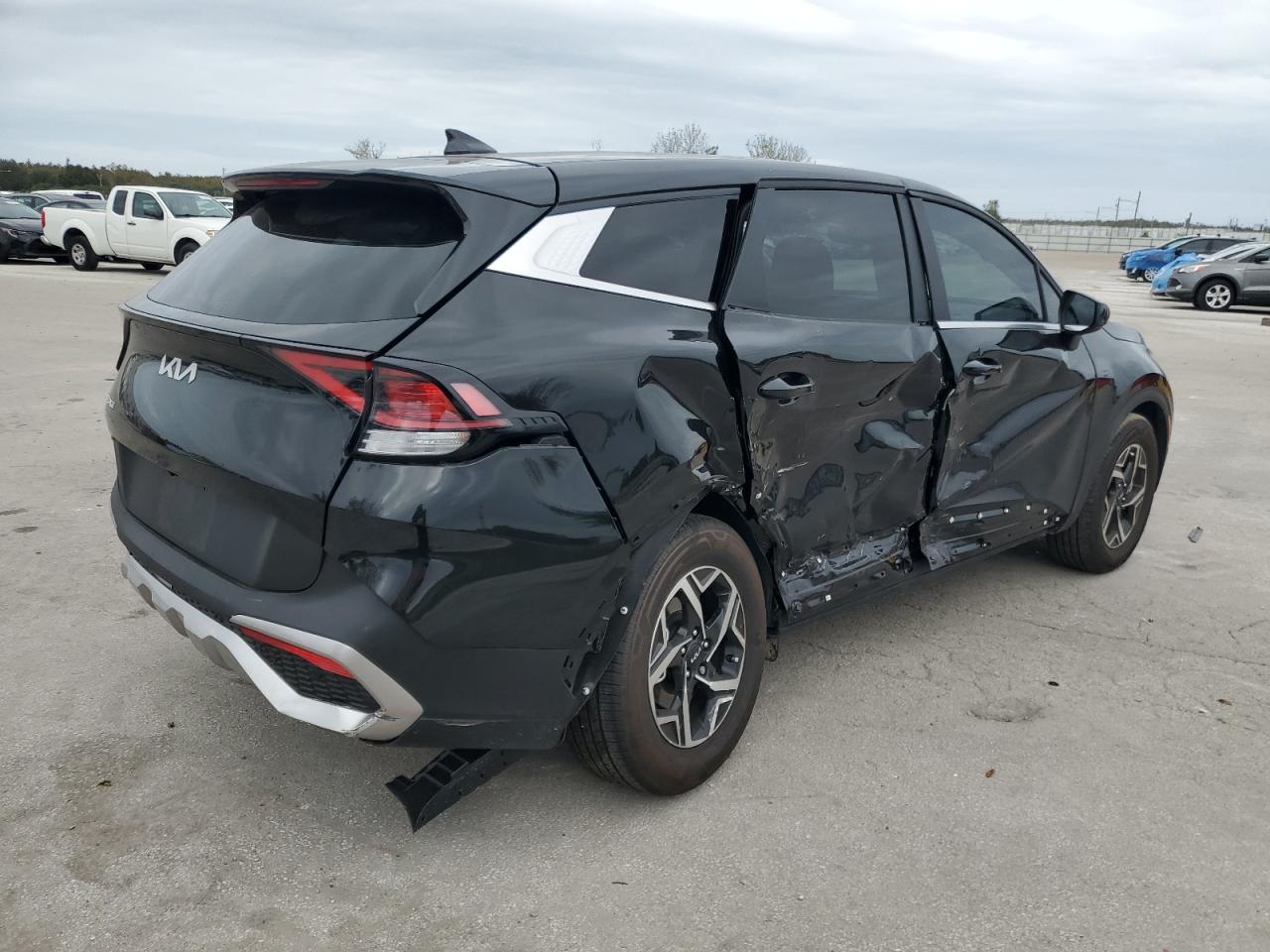 Obraz 3 z 2023 KIA SPORTAGE LX 2023 z VIN KNDPU3AFXP7174943