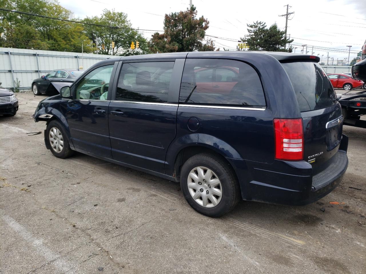 Obraz 2 z 2010 CHRYSLER TOWN & COUNTRY LX 2010 z VIN 2A4RR4DEXAR287195