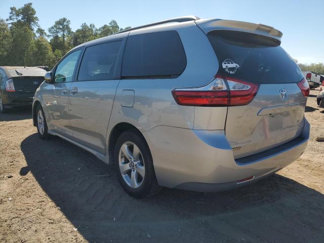 Obraz 2 z 2019 TOYOTA SIENNA LE 2019 z VIN 5TDKZ3DC1KS991763