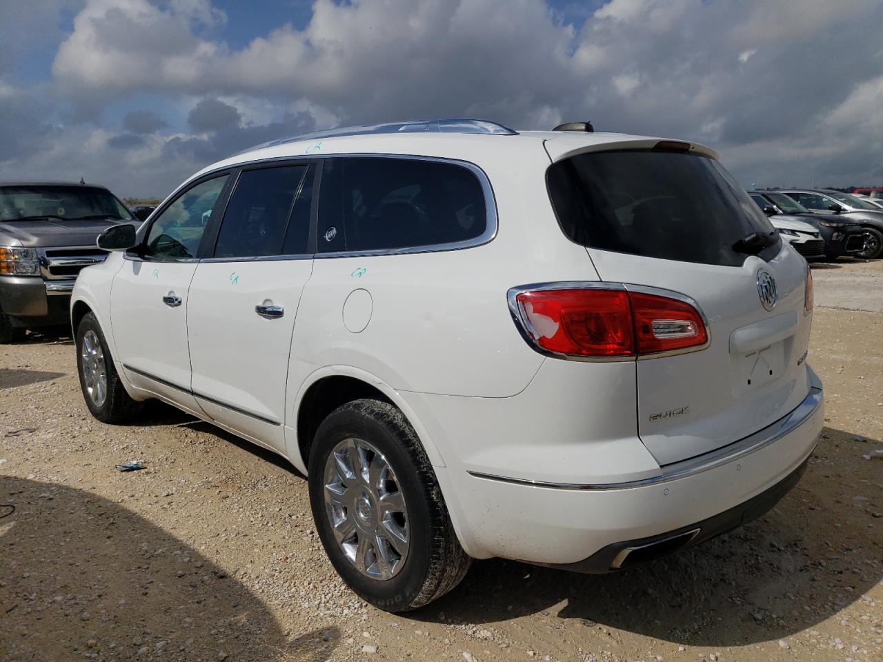 Obraz 2 z 2017 BUICK ENCLAVE  2017 z VIN 5GAKRBKD3HJ354483